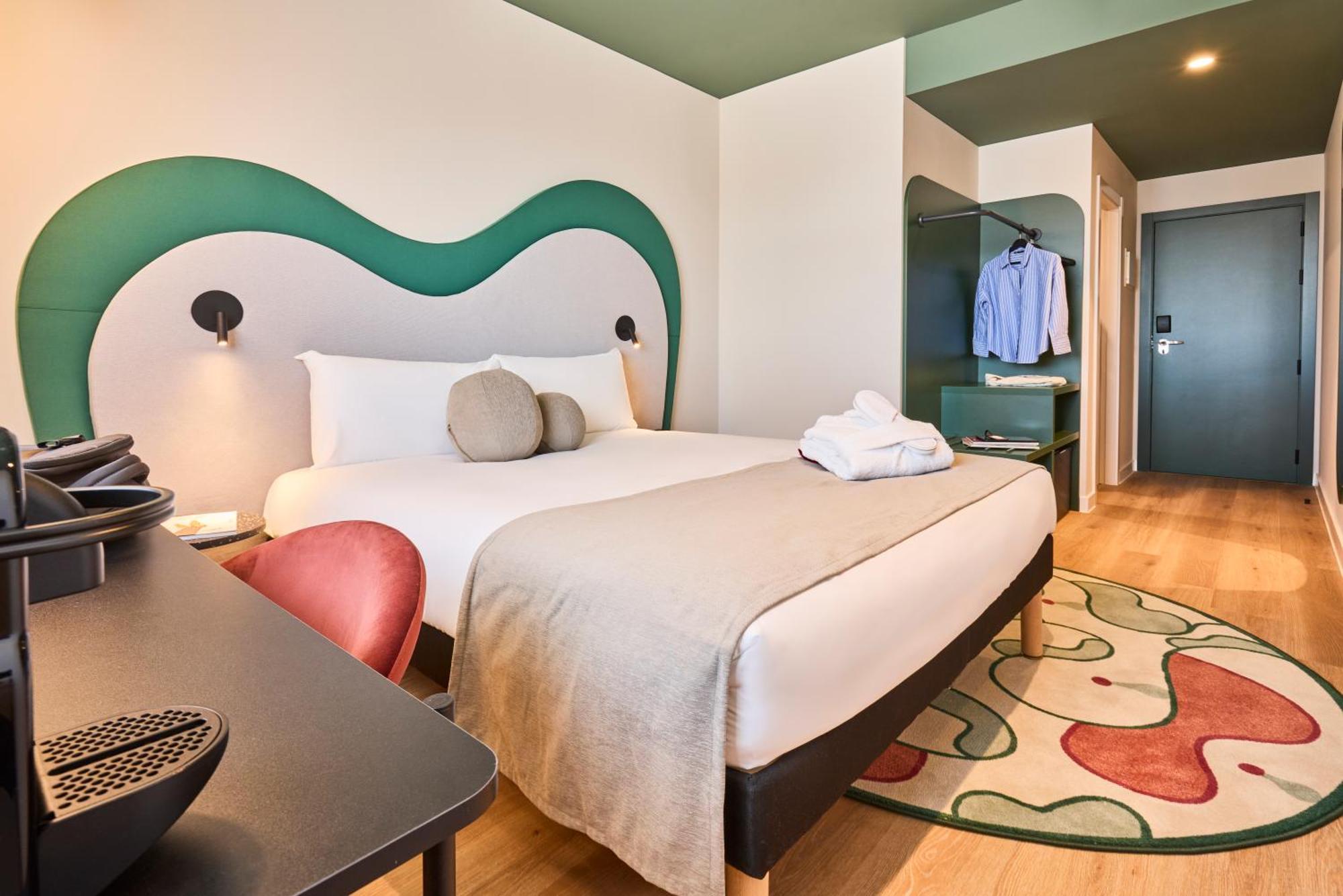 Premium Double Room,1768253299:JPEG
