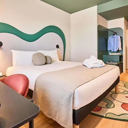 Ibis Styles Madrid Airport Valdebebas-2