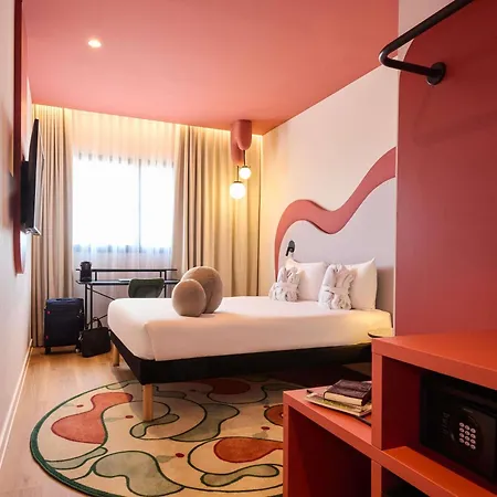 Ibis Styles Madrid Airport Valdebebas-2